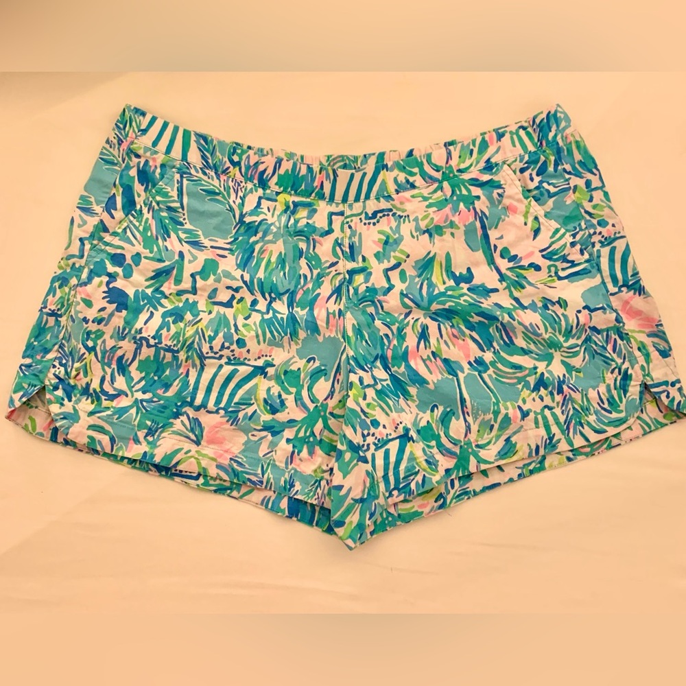 Lilly Pulitzer Oceanview Board Shorts Size: Large